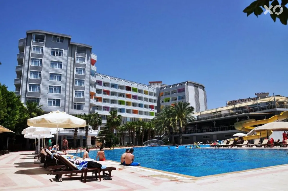 Meridia Beach Hotel