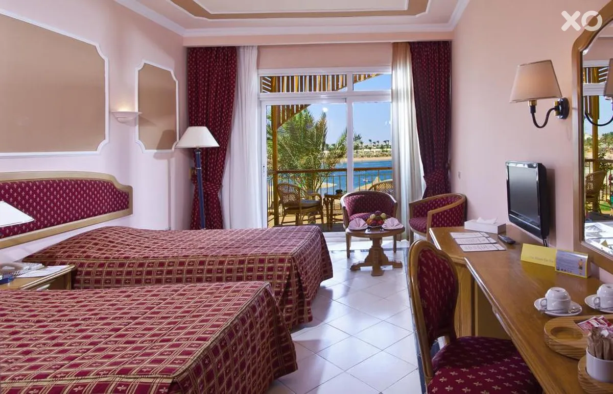 Desert Rose Resort