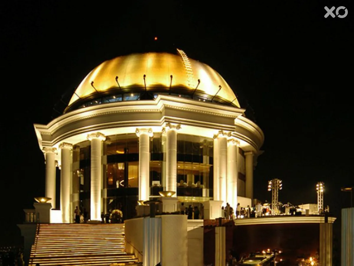 Tower Club At Lebua