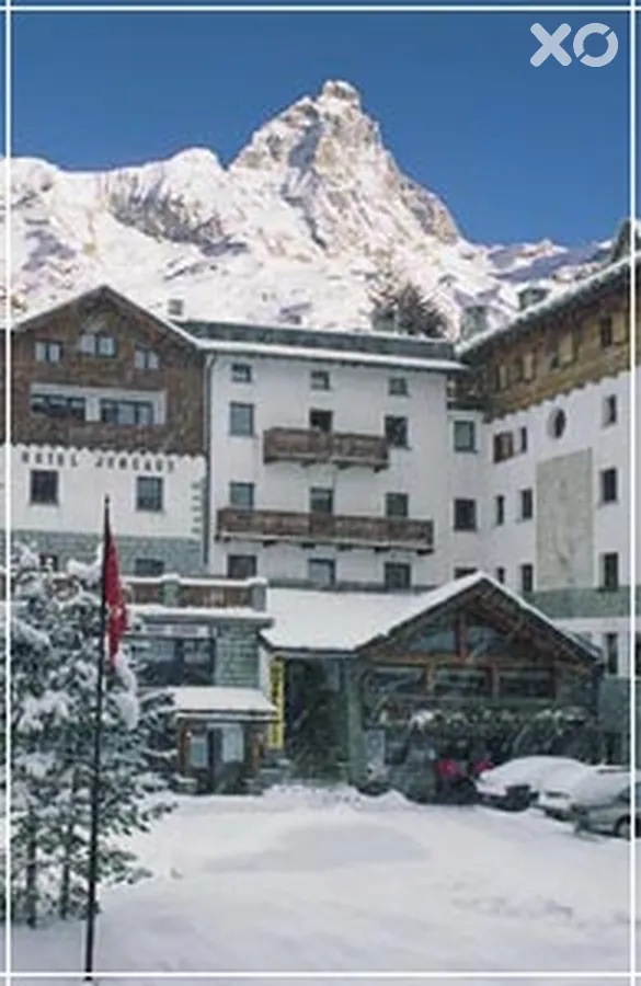 Jumeaux Hotel