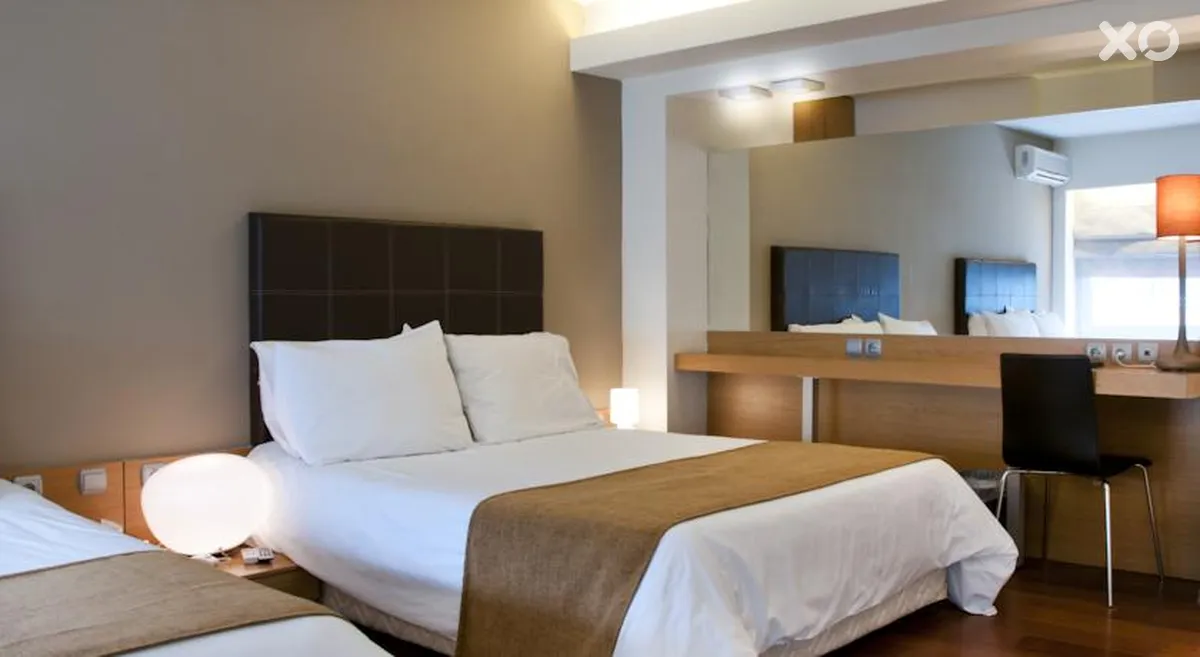Capsis Hotel