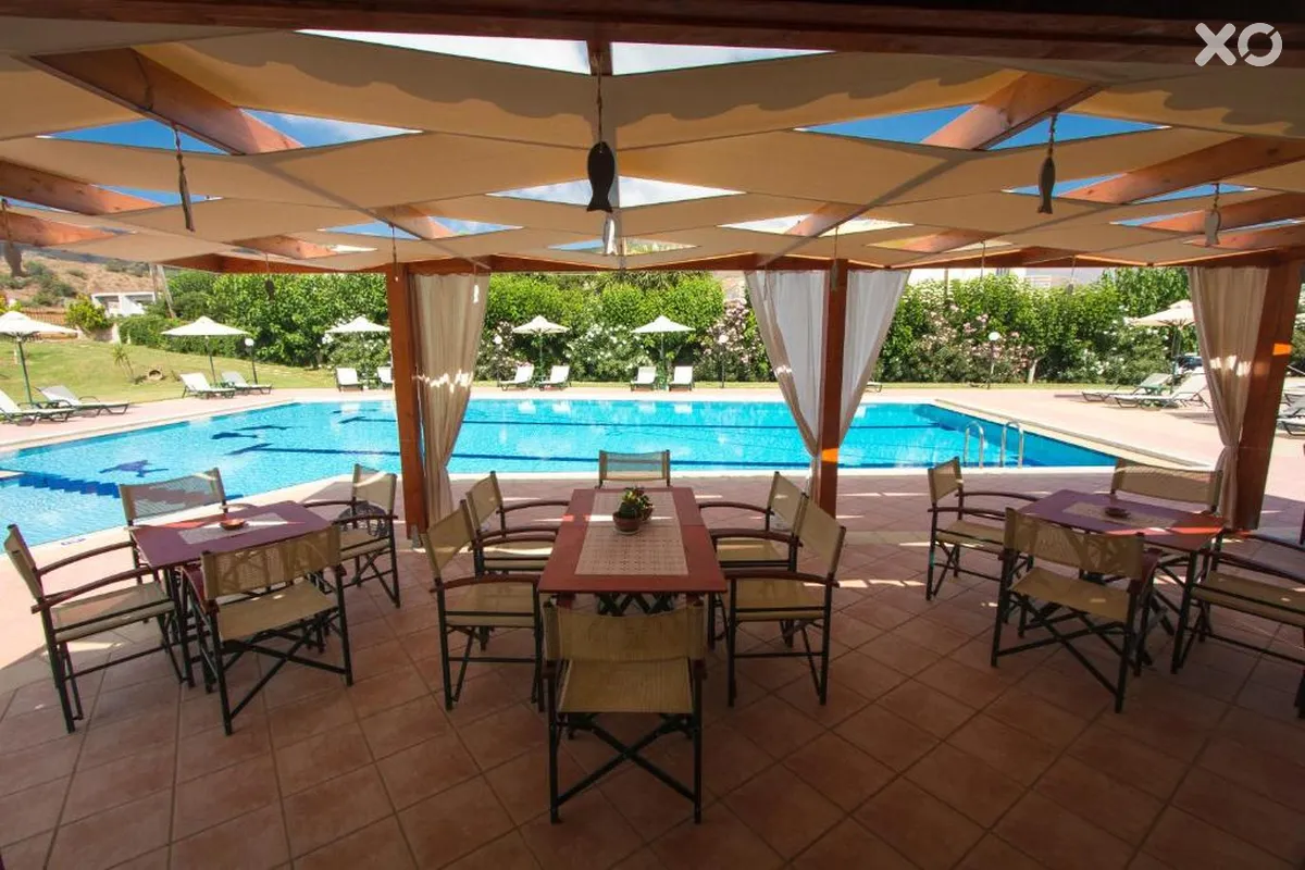 Peli Hotel