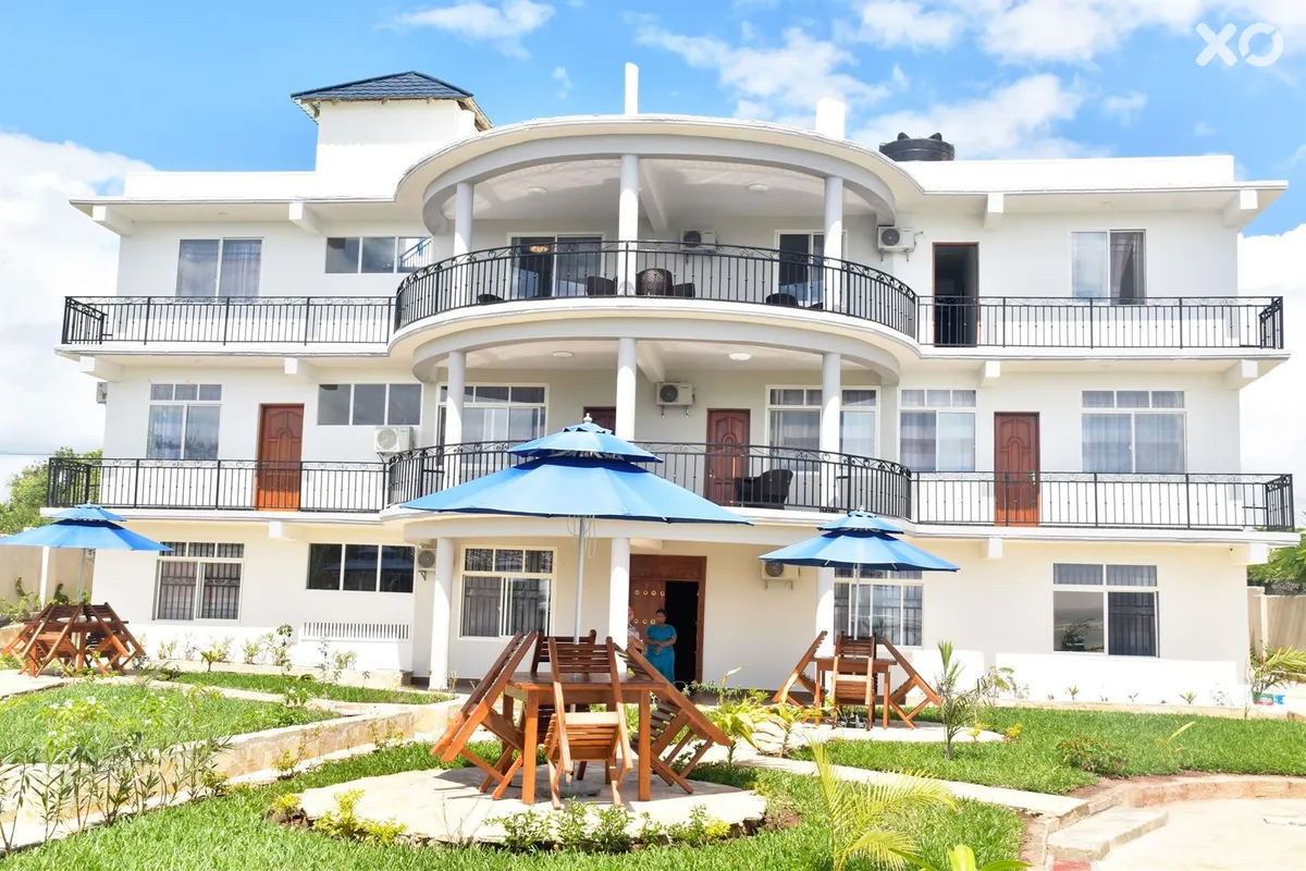 Sea Crest Hotel