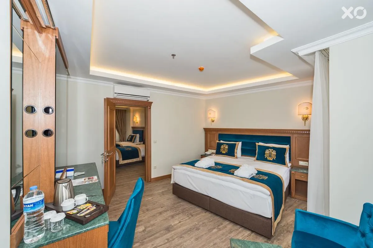 The Byzantium Hotel & Suites