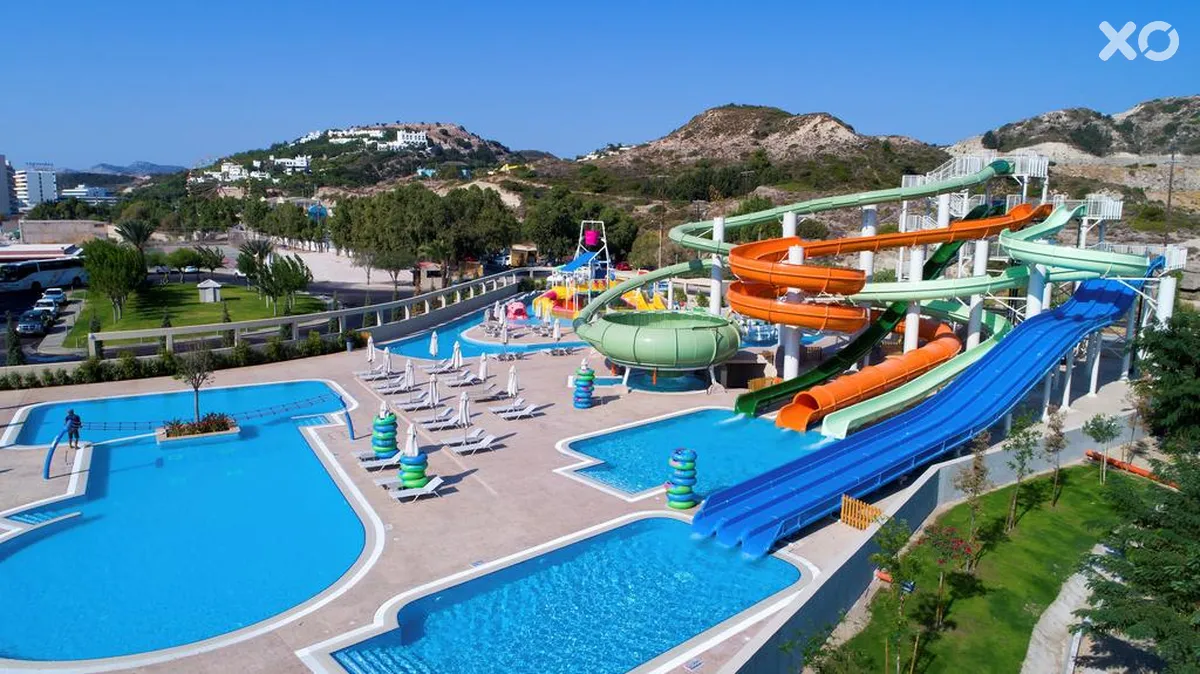 Amada Colossos Resort