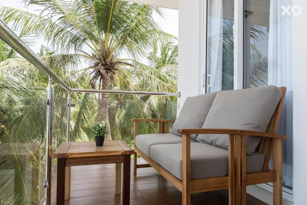 Reef Edge Thulusdhoo Guest House