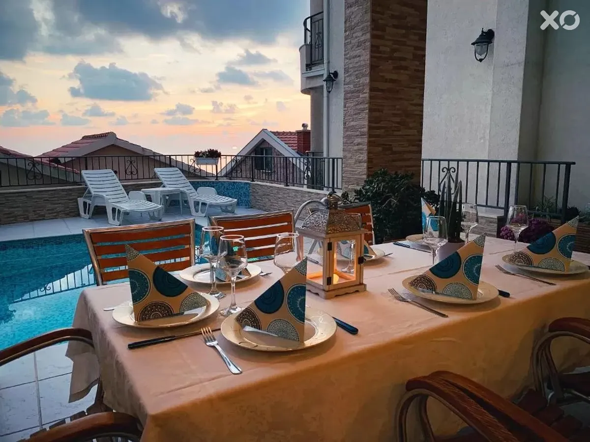 Leut Apartments