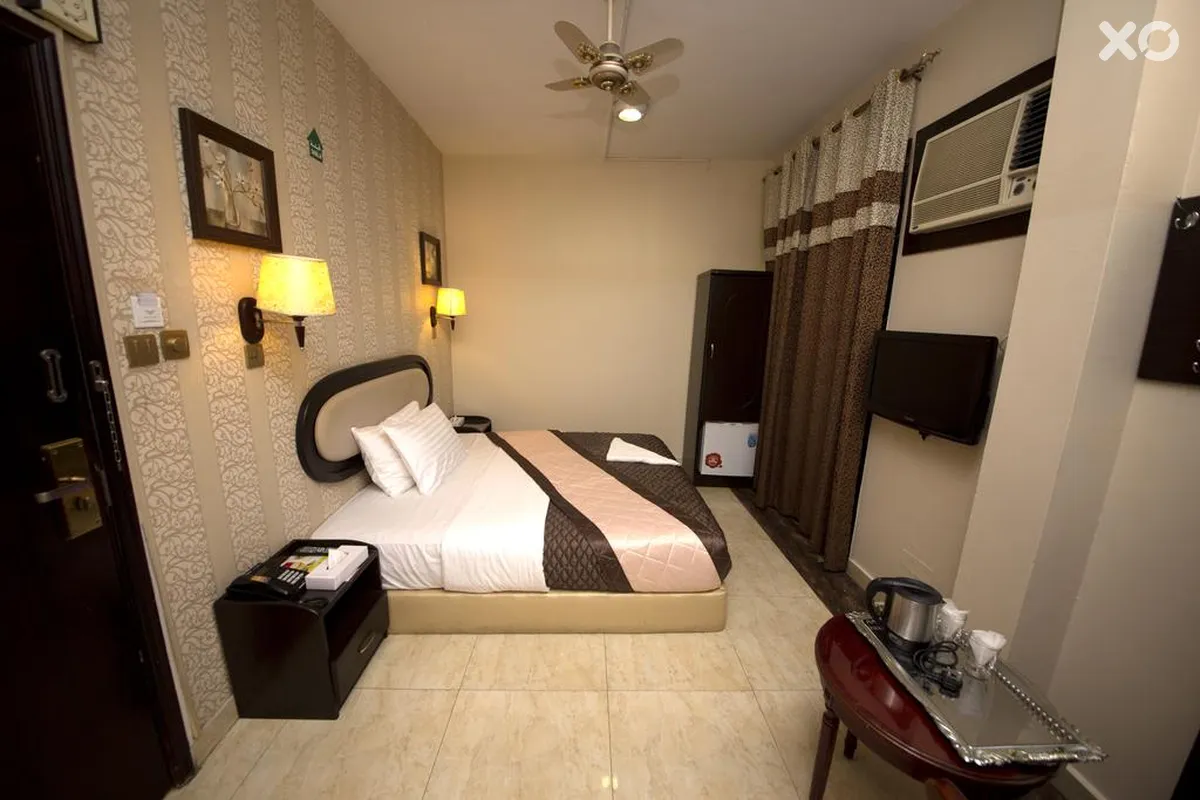Grand Sina Hotel