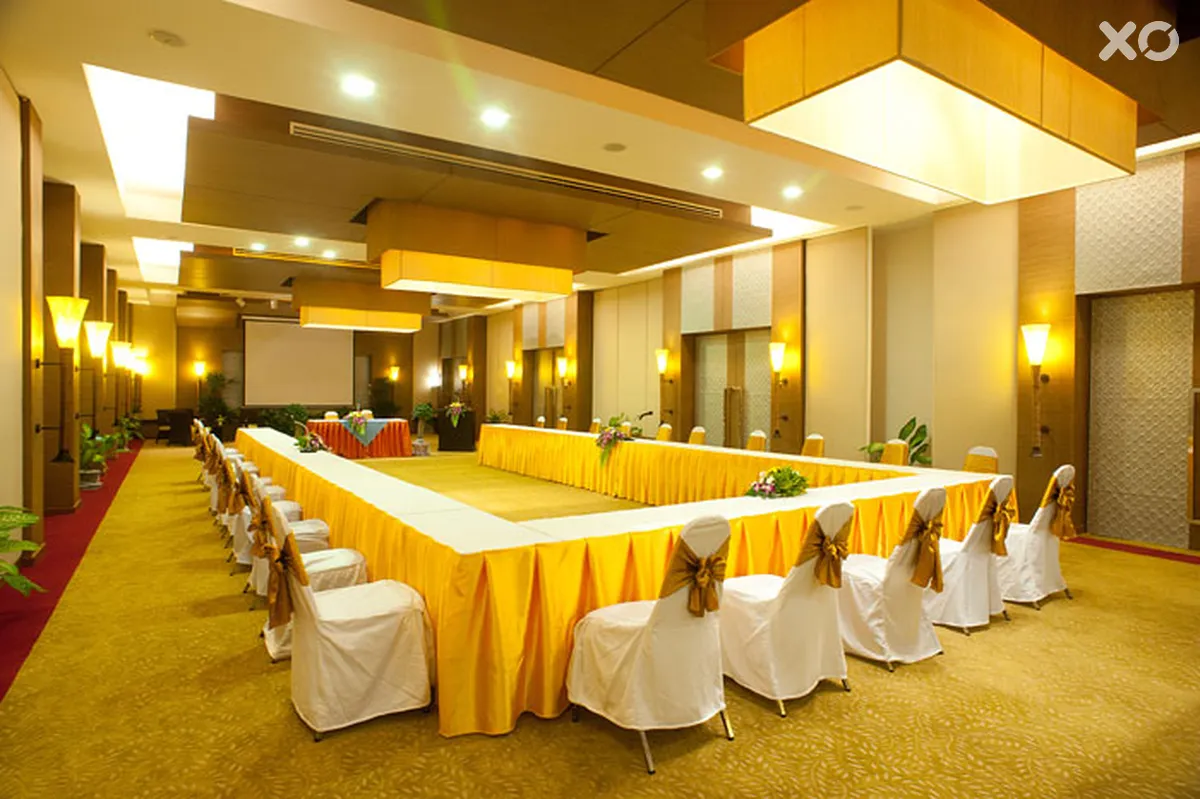 Peach Blossom Resort
