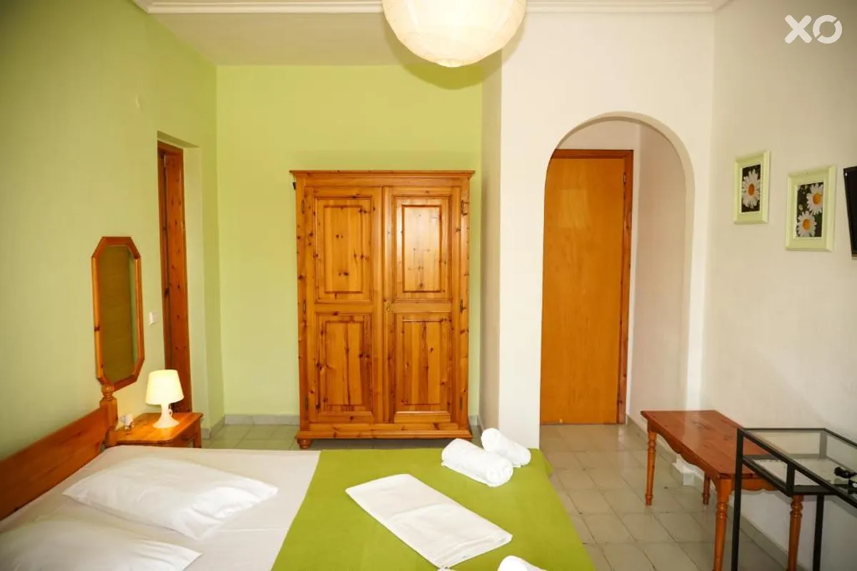 Irida Rooms