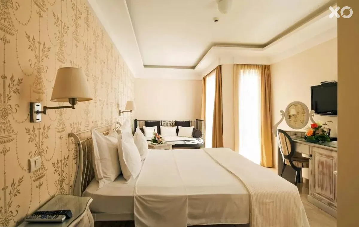 Azimut Hotel