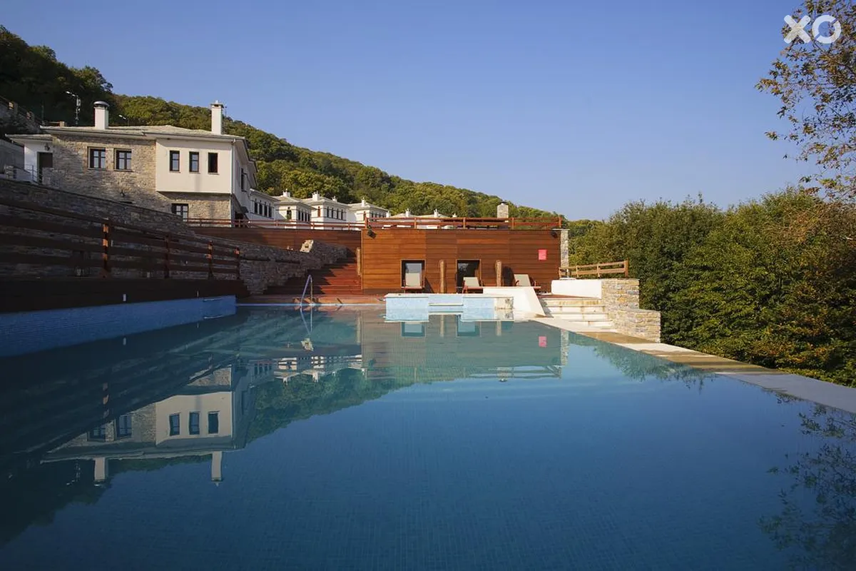 12 Months Luxury Resort