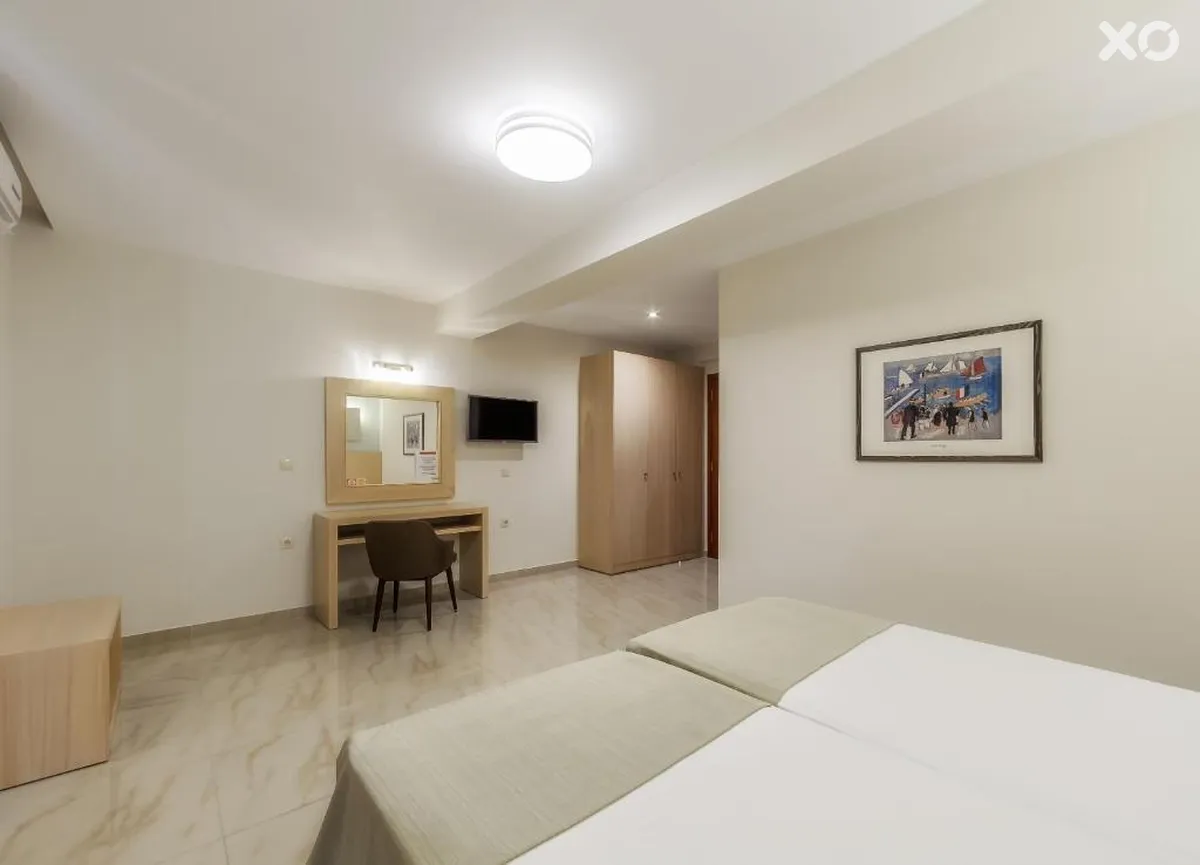 Karras Hotel