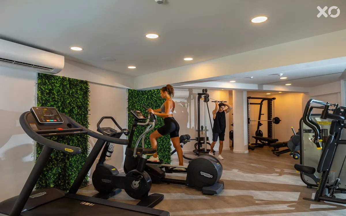 Leonardo Crystal Cove Hotel & Spa by the Sea