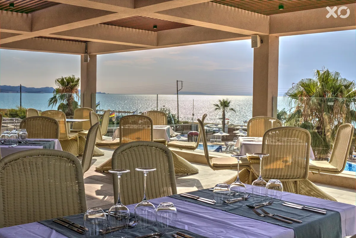 Almyros Beach Resort & Spa