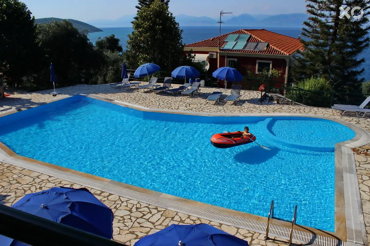 Apraos Bay Hotel