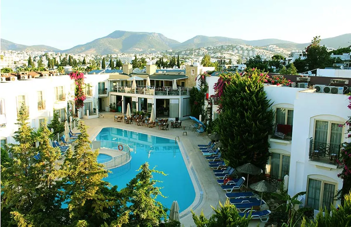 Serpina Hotel