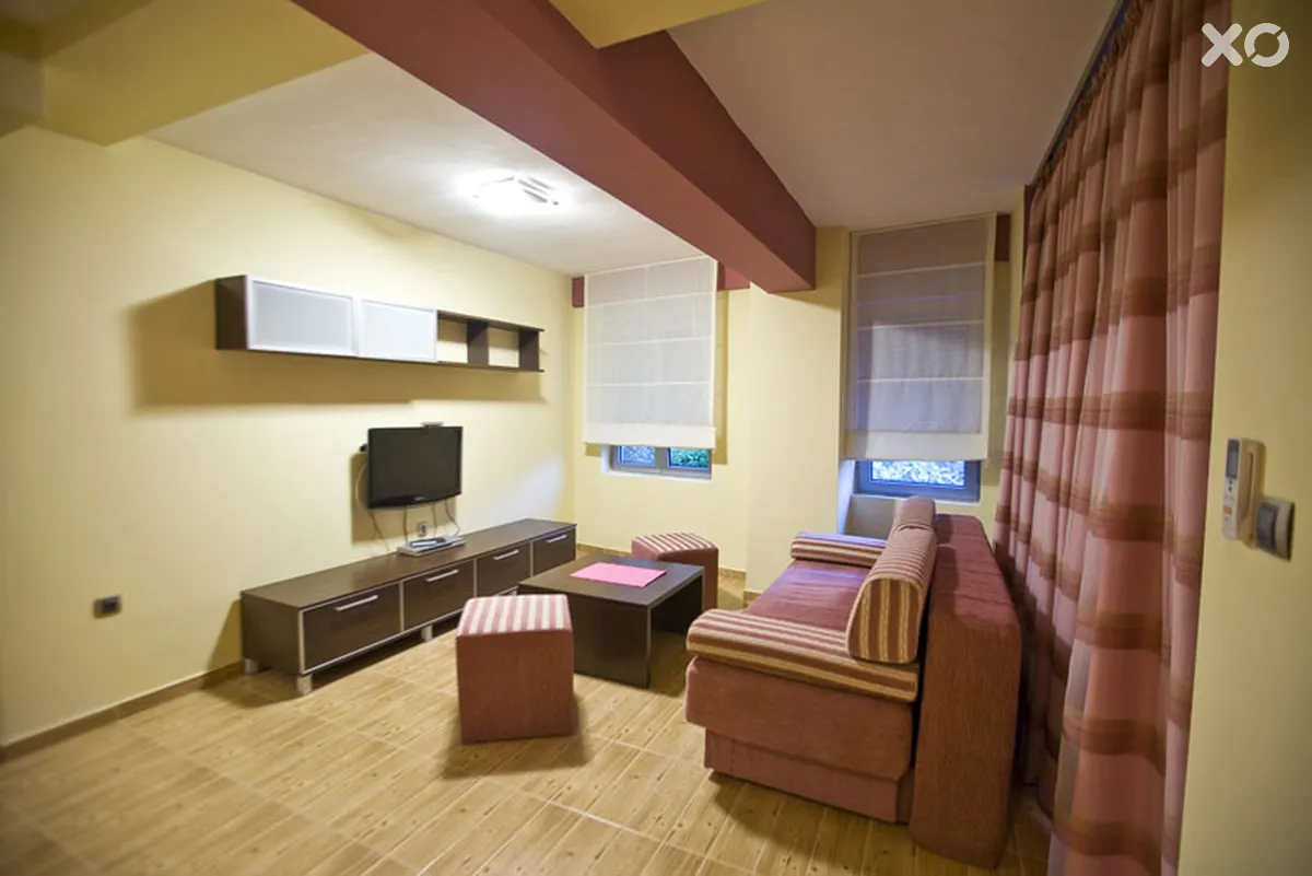 Raymond Apartments