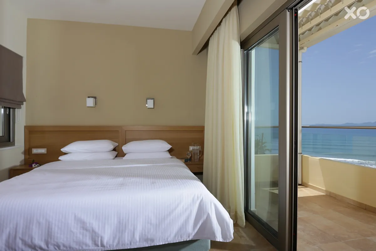 Almira Hotel