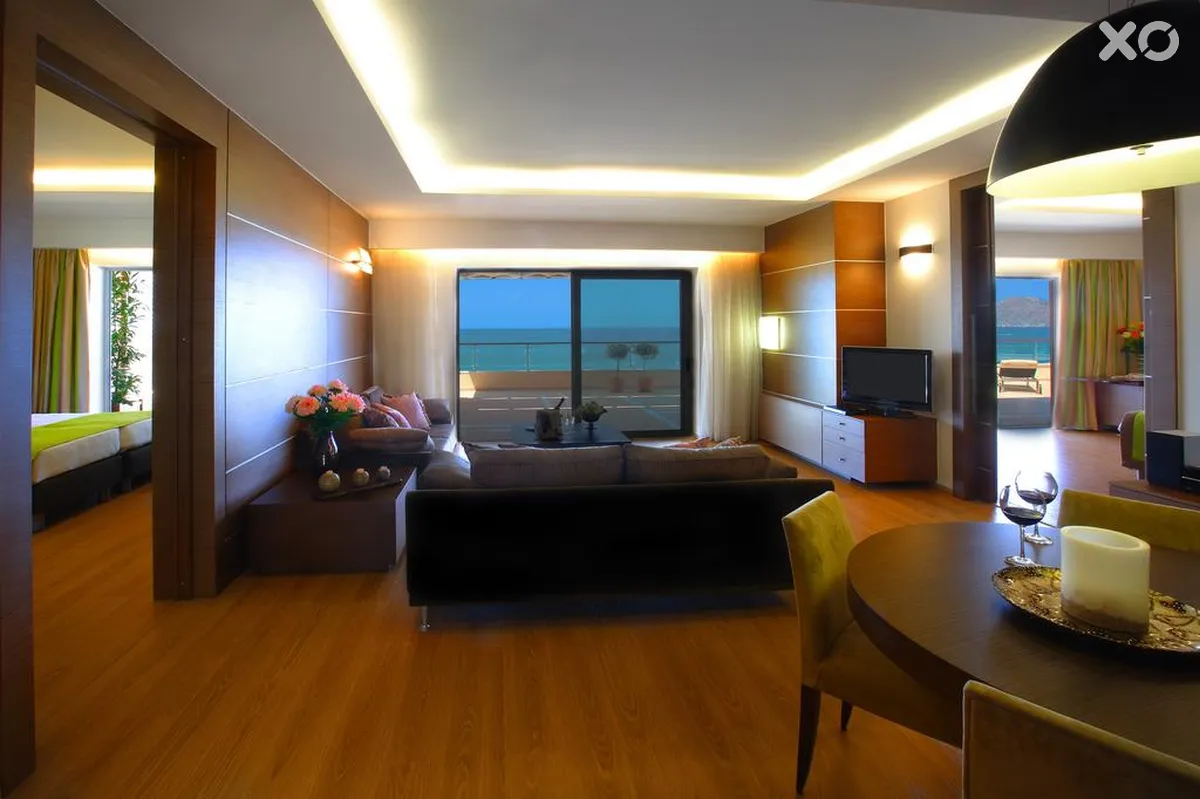 Minoa Palace Resort & Spa Hotel