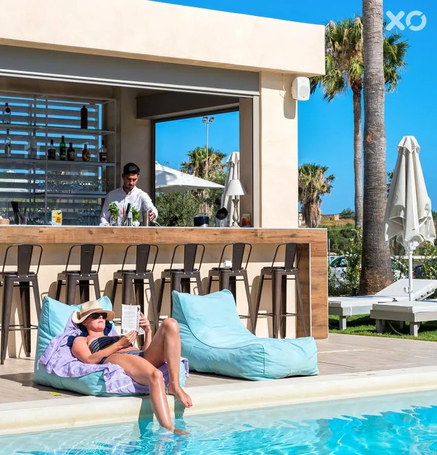 Airis Boutique & Suites