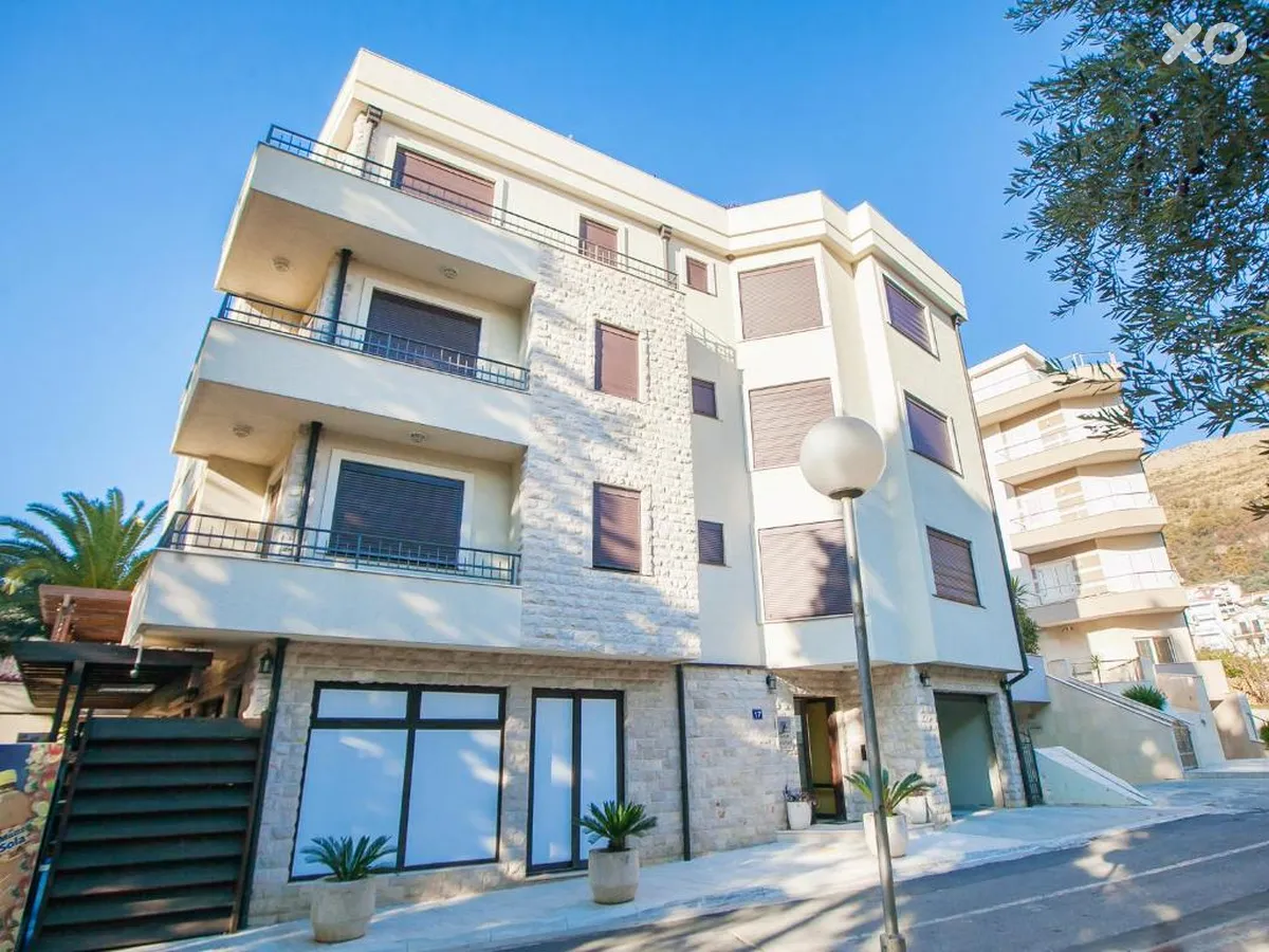 Elite Azur Apartments