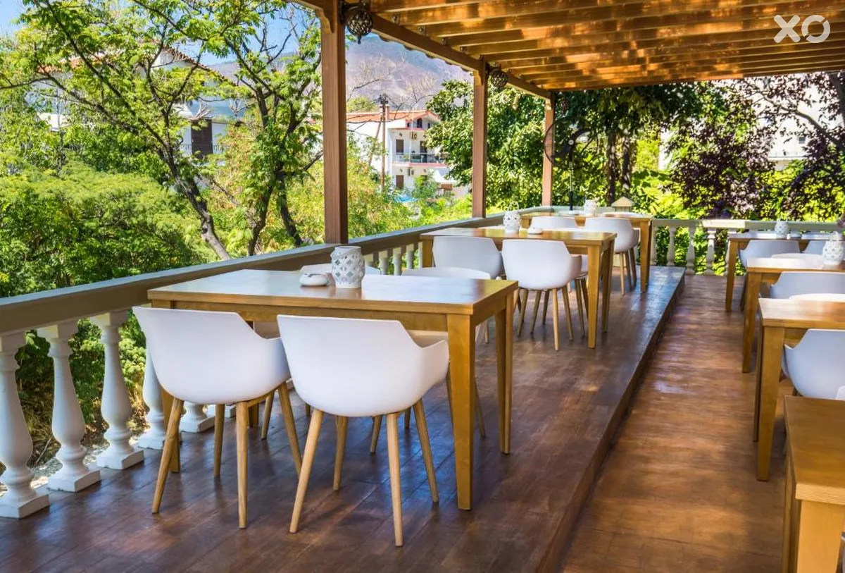 Garden Hotel