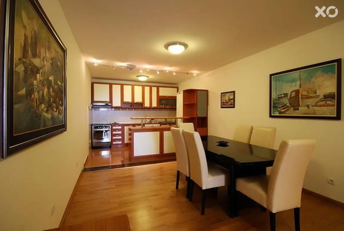Sara Lux Apartments