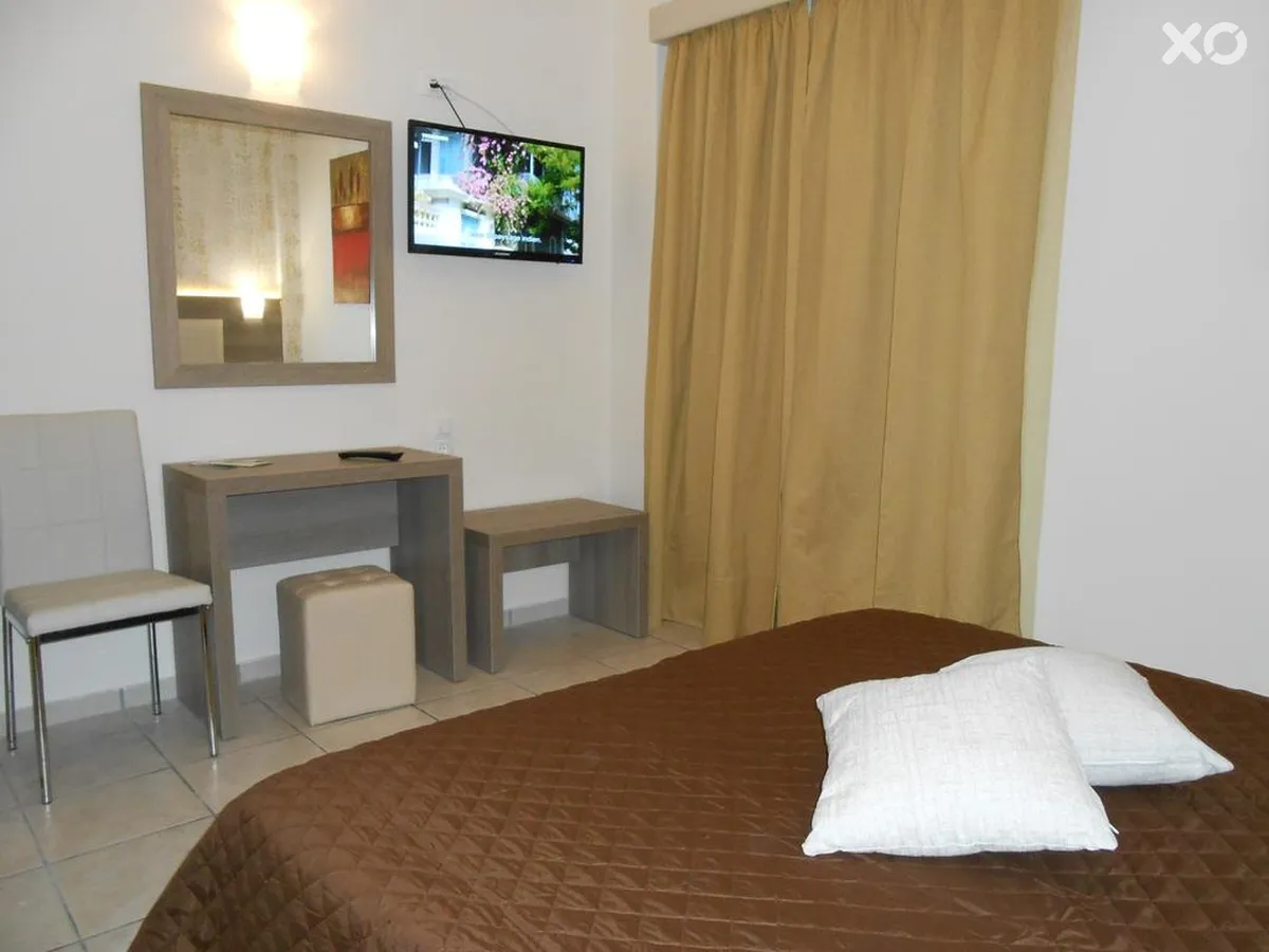 Voula Hotel & Apartments