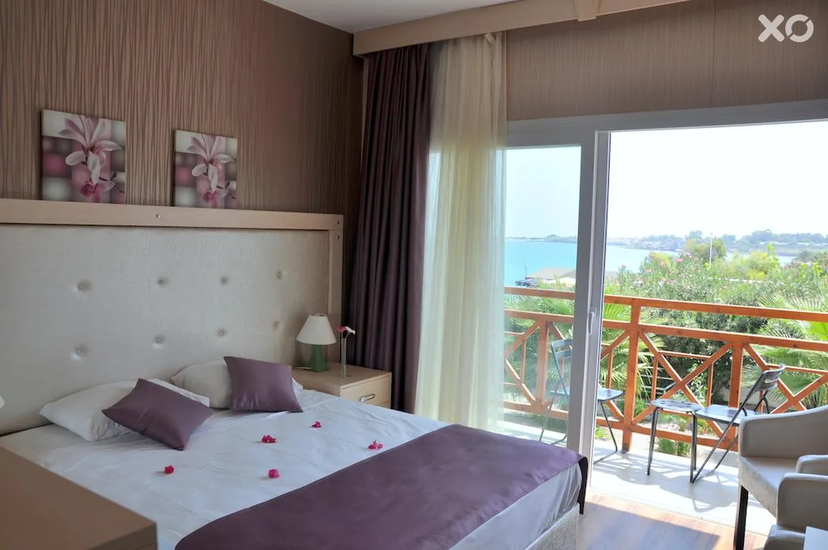 Manolya Hotel