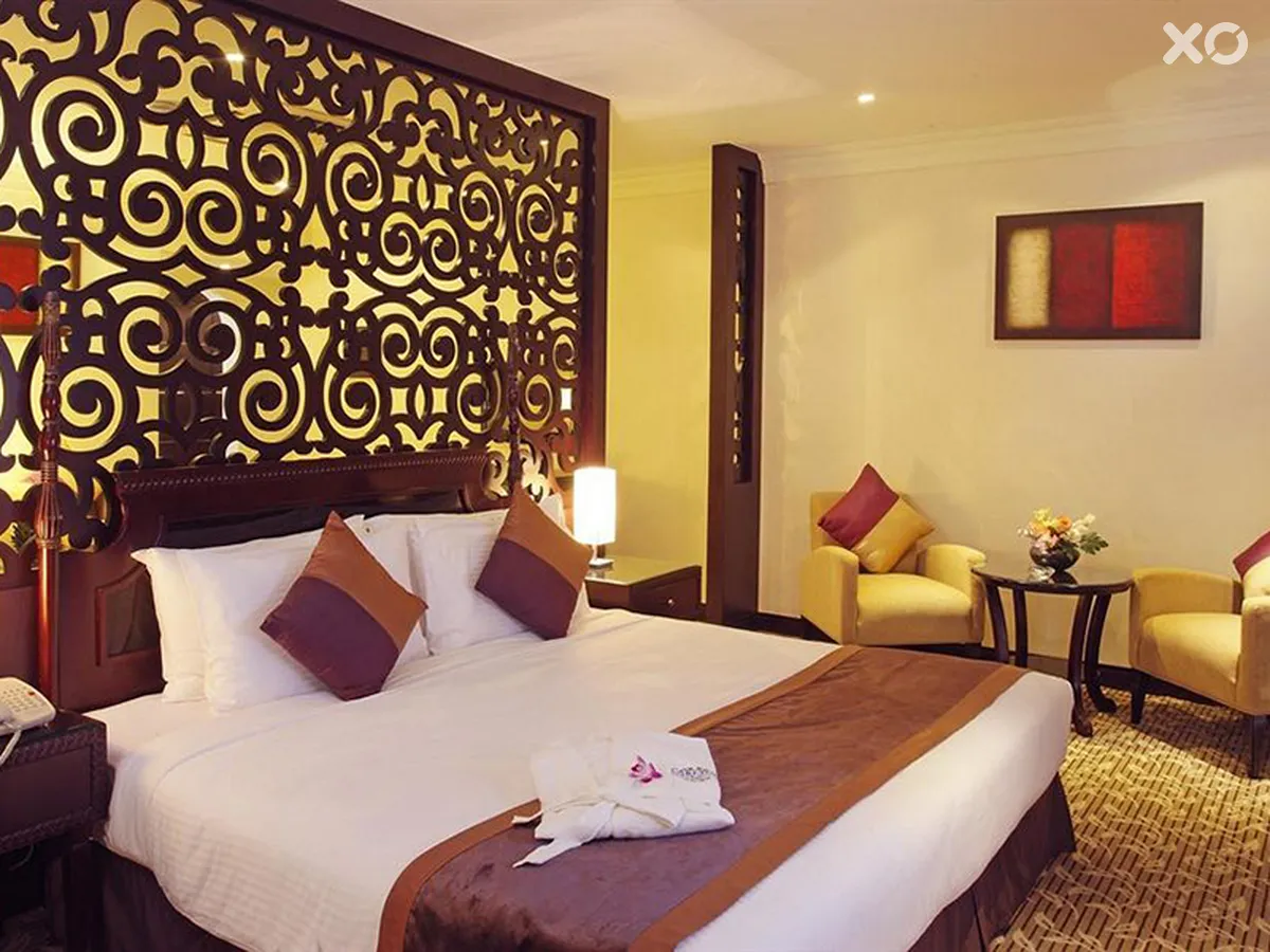 Carlton Tower Hotel