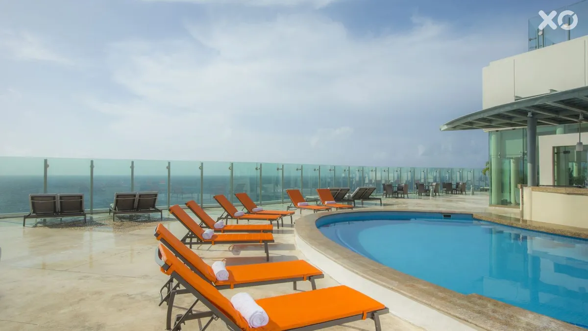 Beach Palace