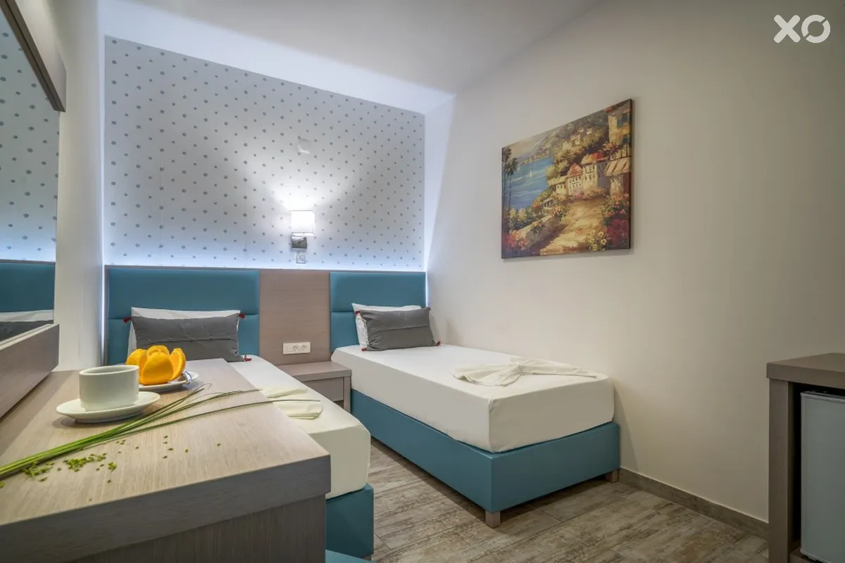 Denise Beach Hotel
