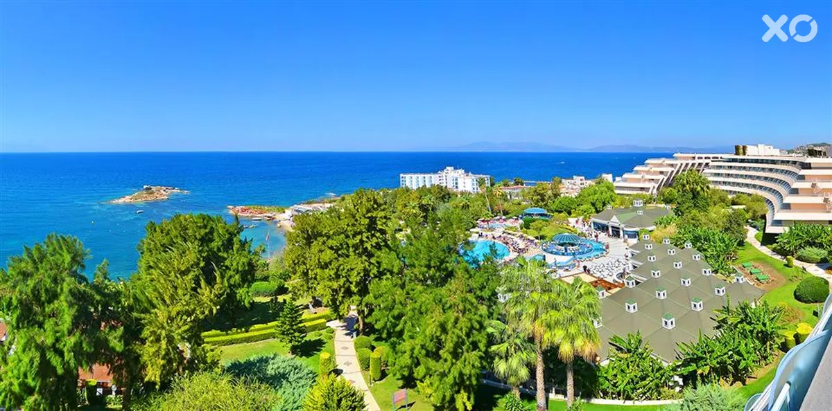 The Grand Blue Sky International Hotel