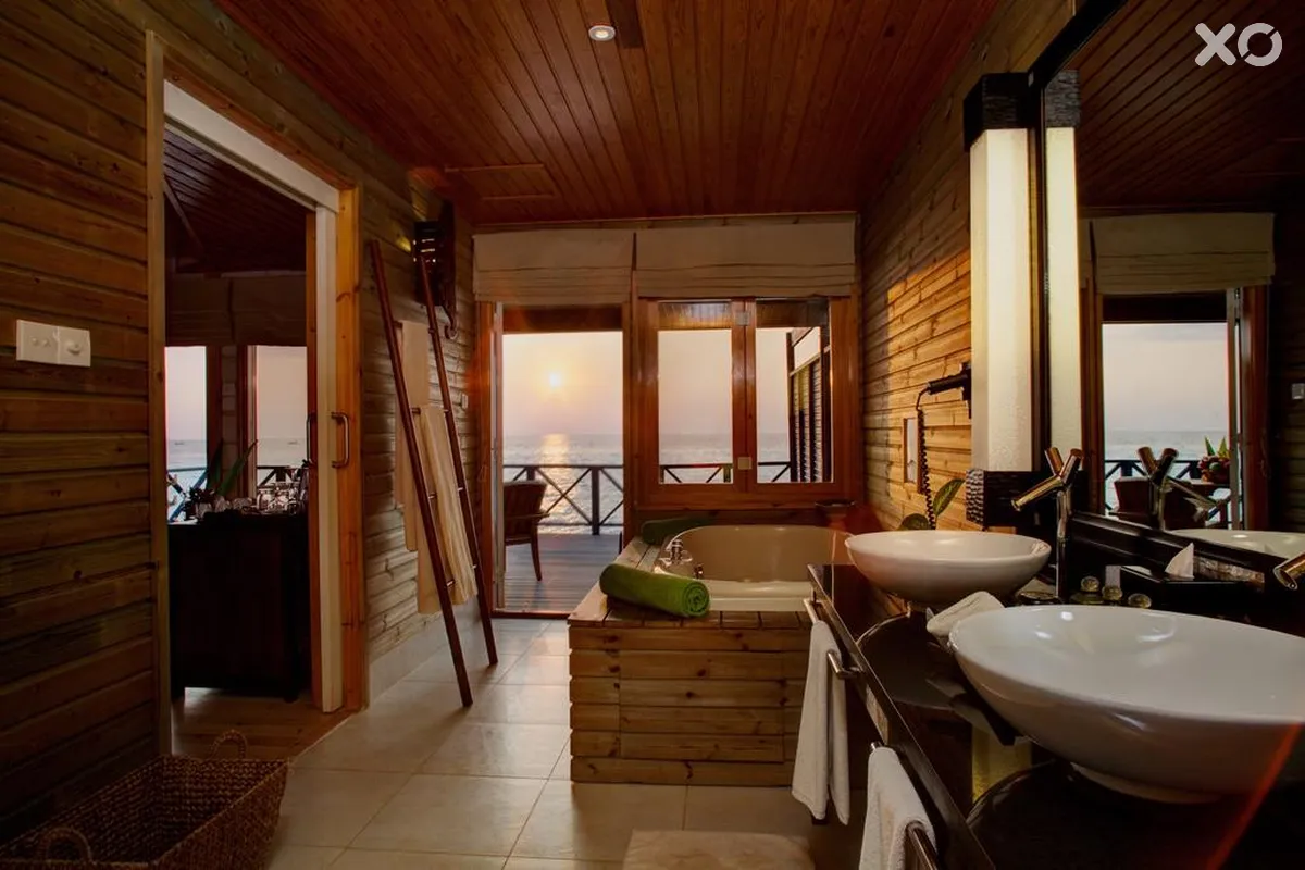 Komandoo Maldives Island Resort