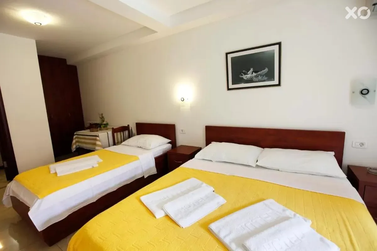 Baron Apartments