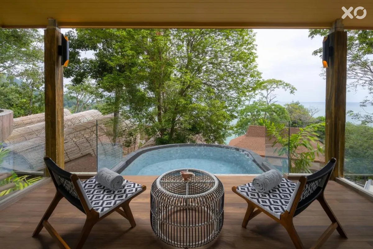 Sinae Phuket Luxury Hotel