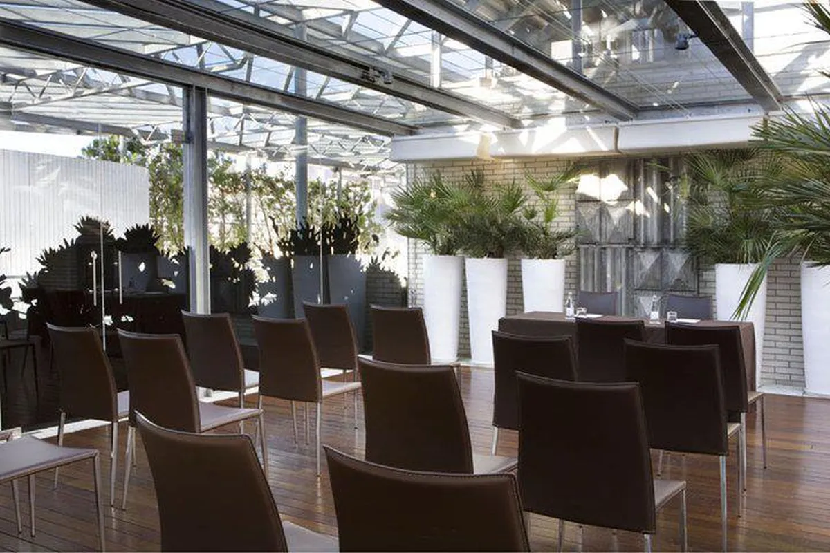 Claris Hotel