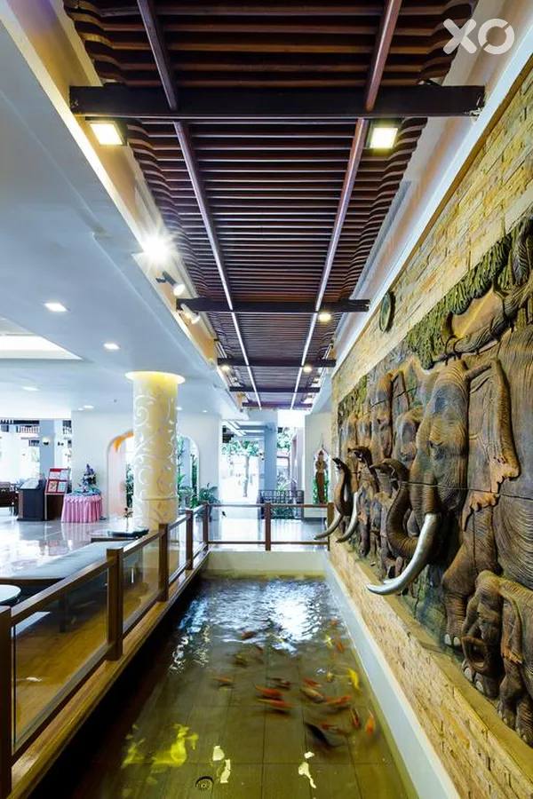 Aiyara Palace Hotel