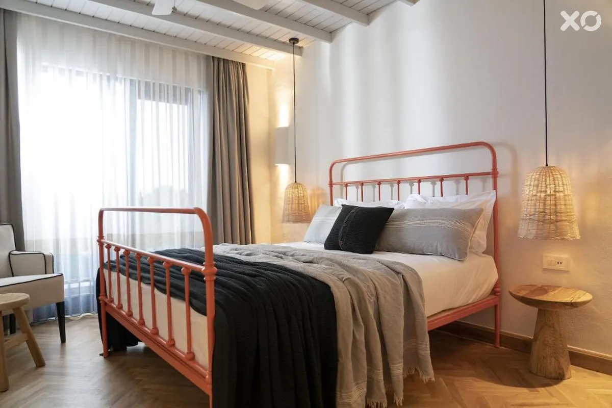 Yacht Boheme Hotel
