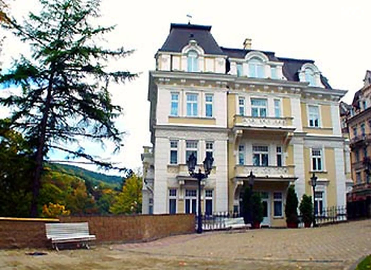 Bristol Livia