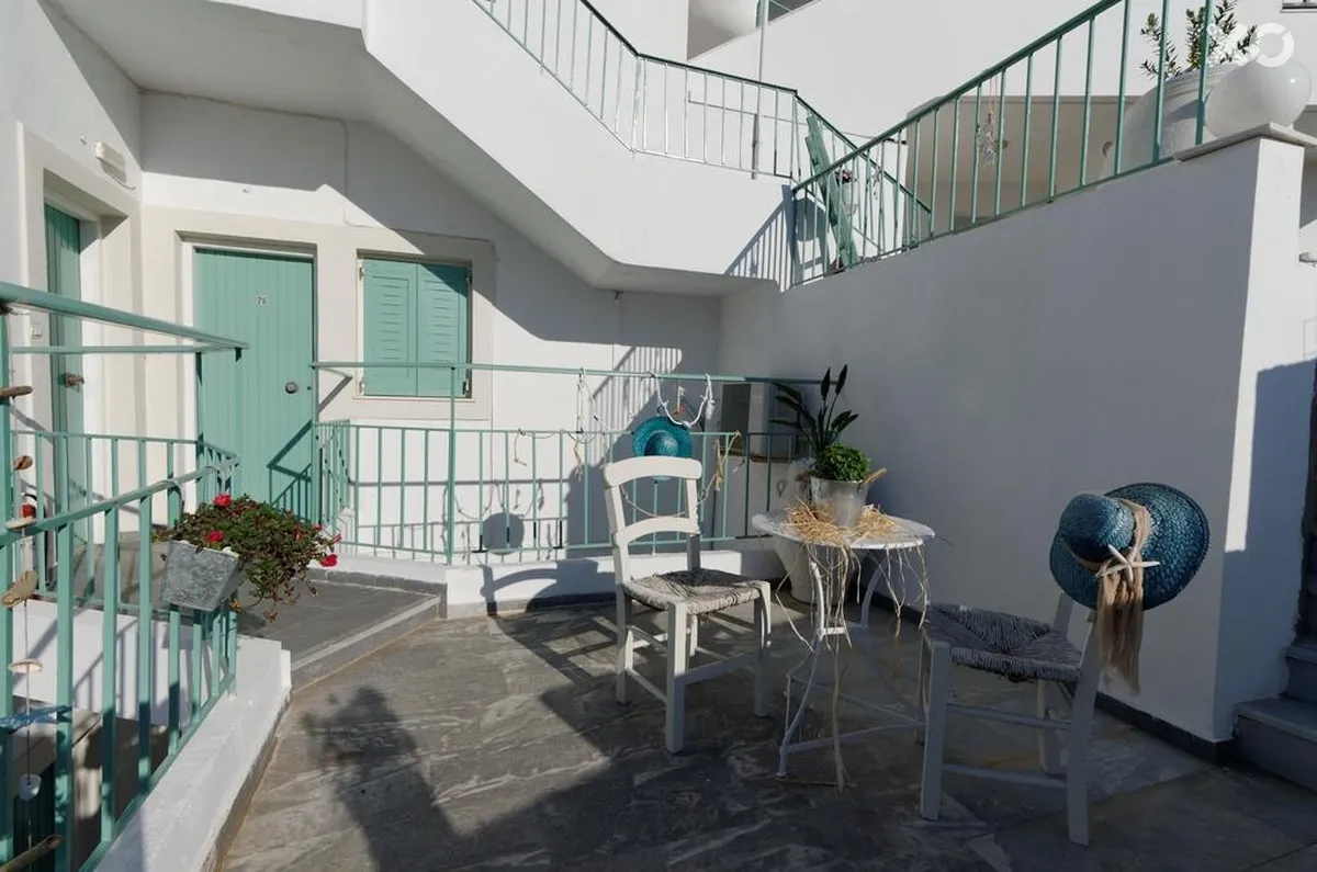 Aglaia Apartments