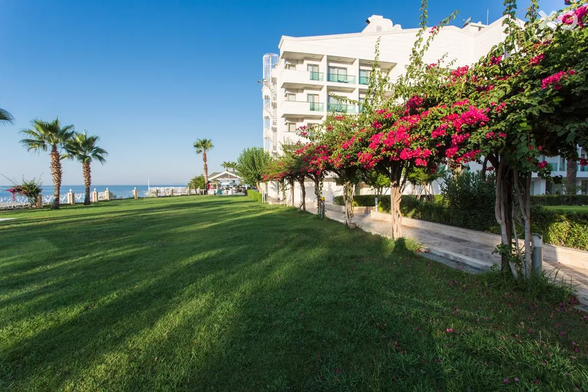 Falcon Club Hotel