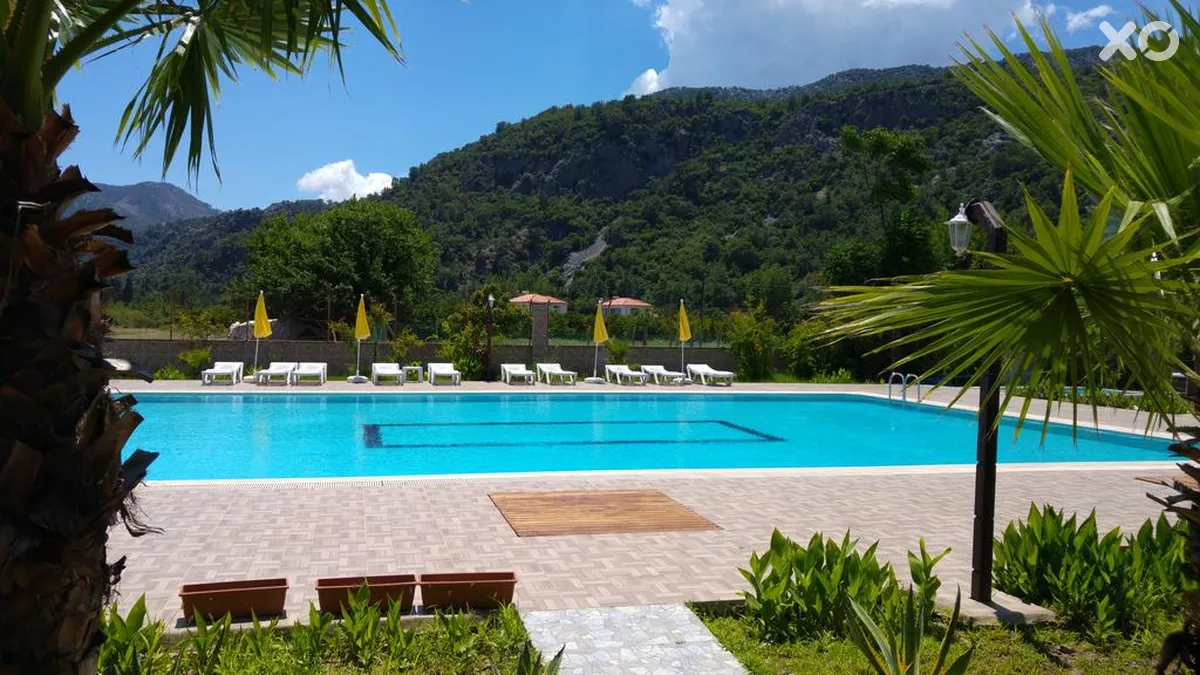 Apella Hotel