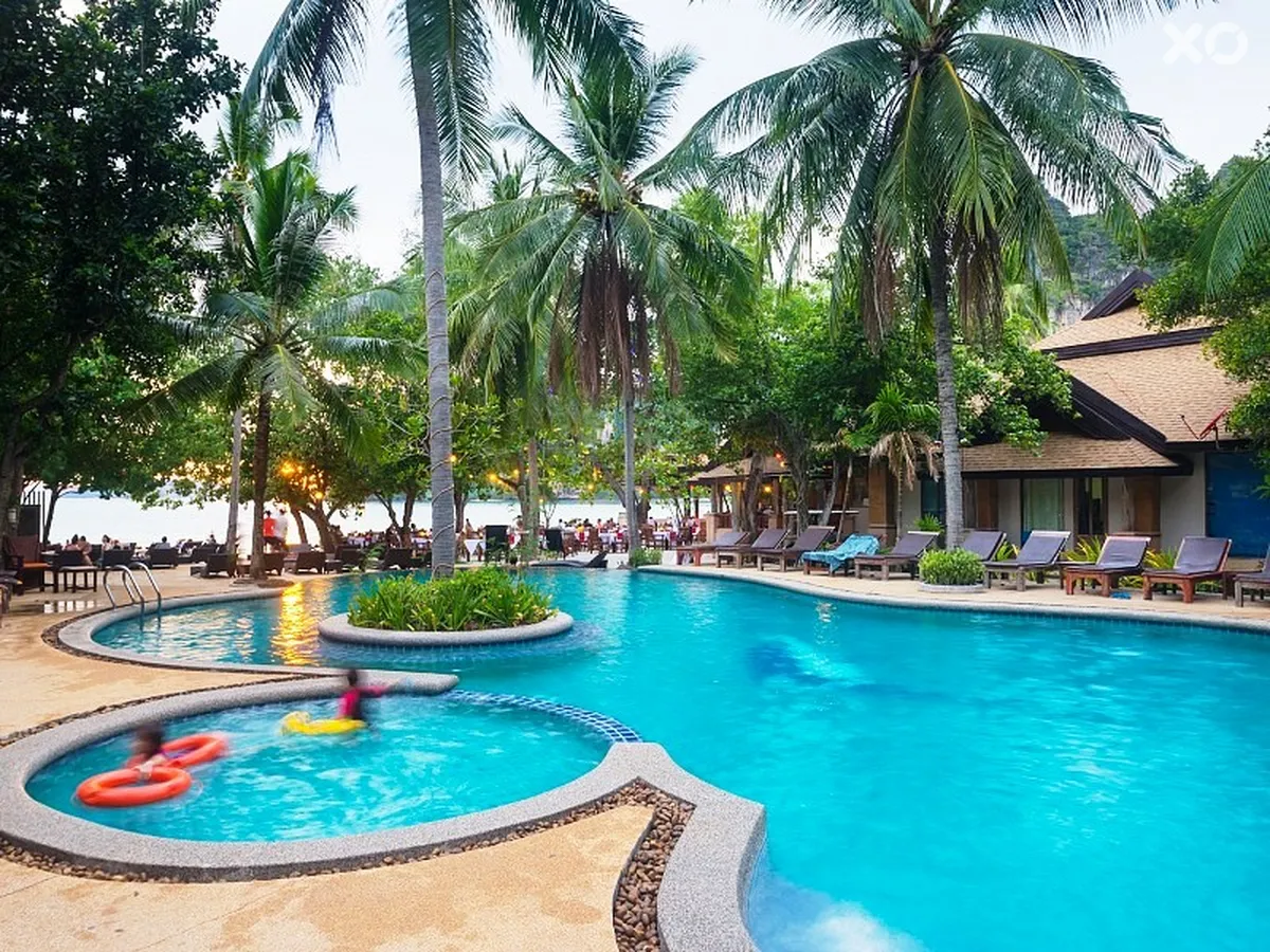 Sand Sea Resort