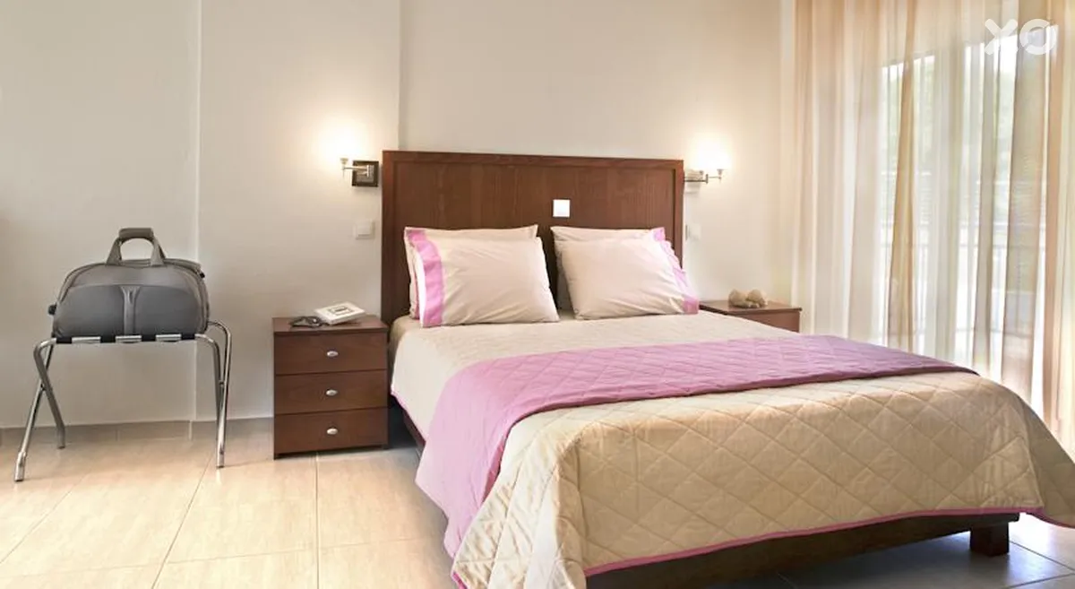 Stratos Hotel