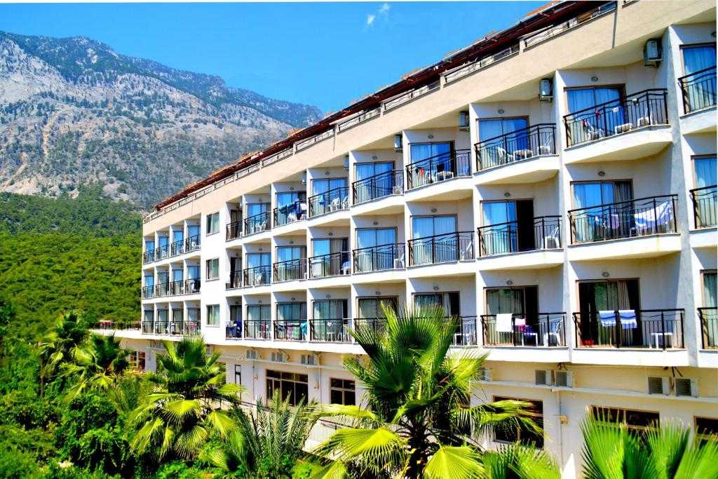 Бельдібі для спокійних морських канікул! Приватний пляж, басейн та сад