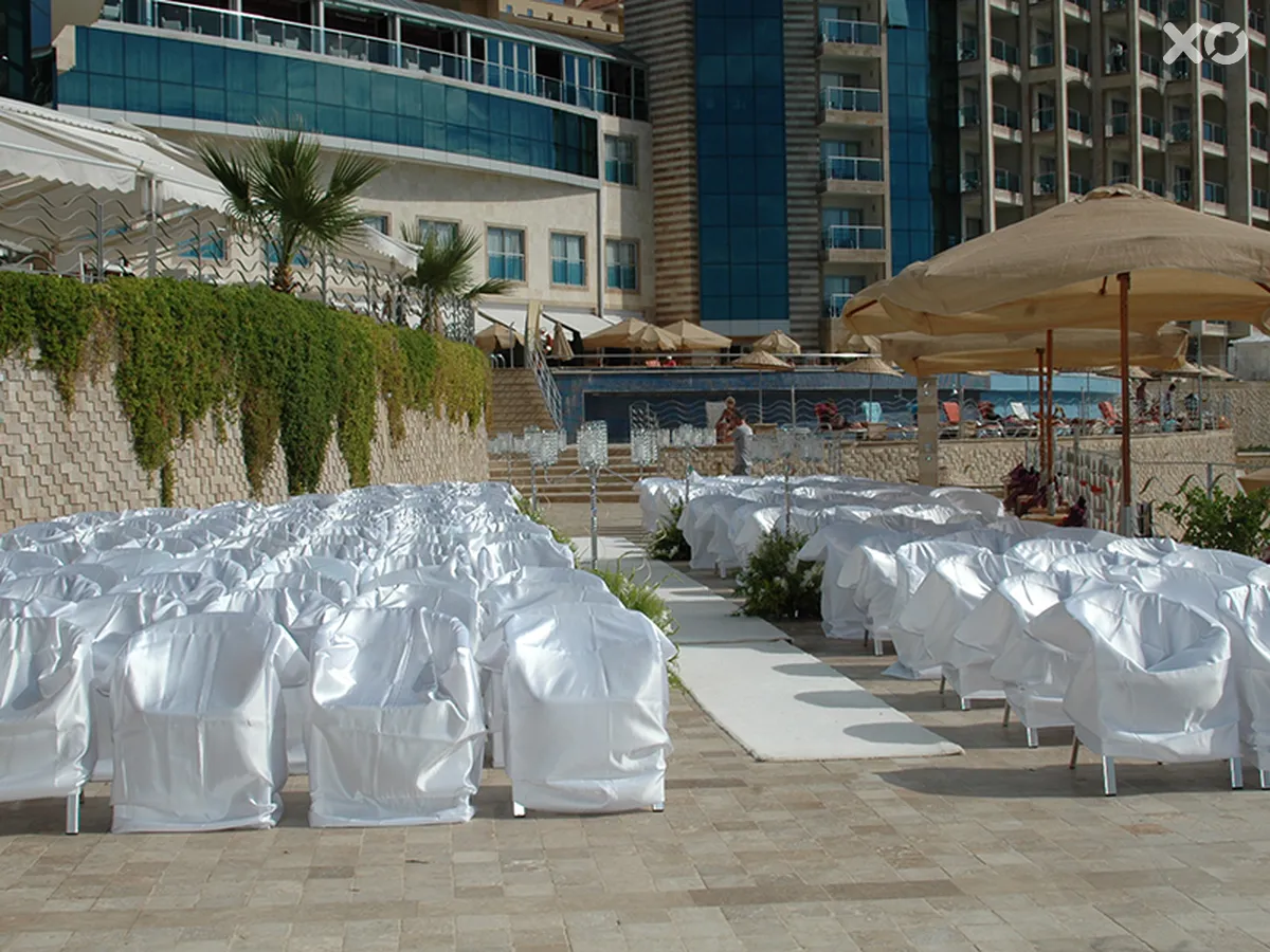 Charisma De Luxe Hotel