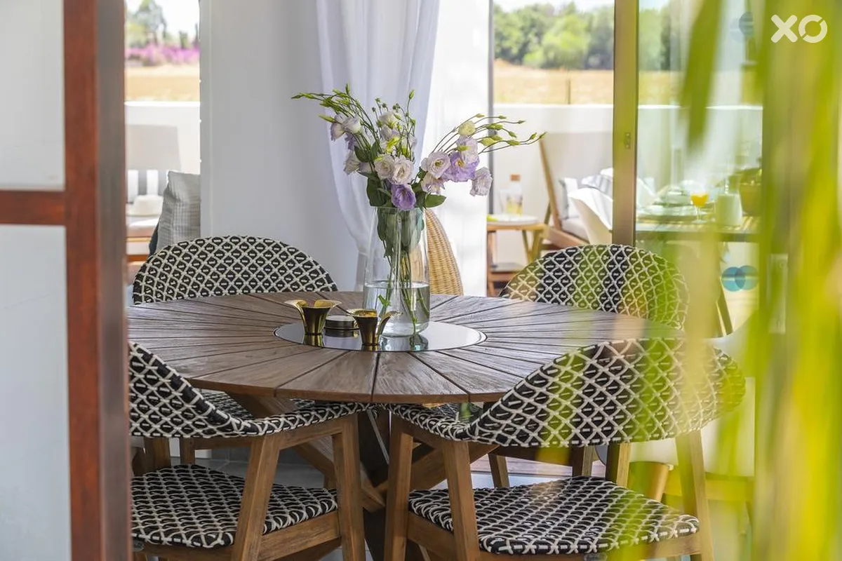 Louis Chris Le Mare Villa