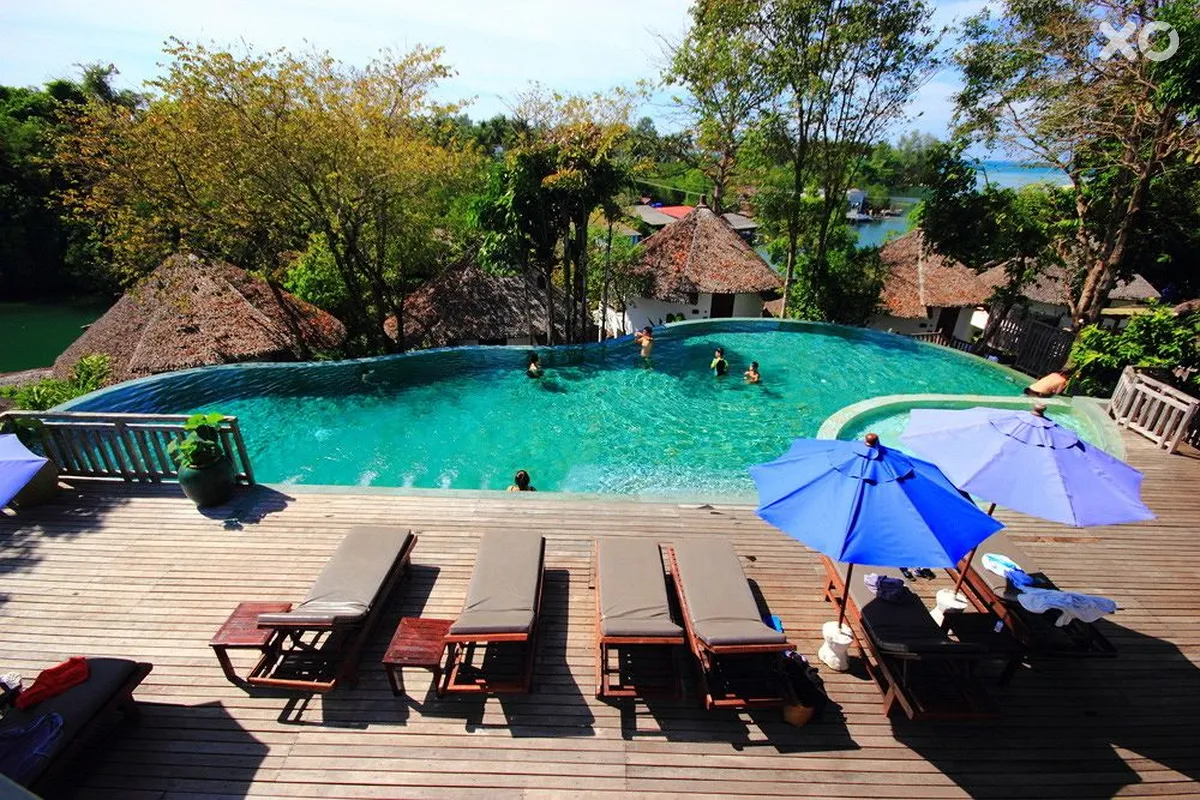 Aana Resort & Spa